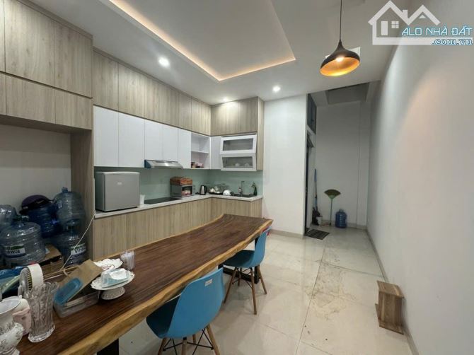 NHÀ 4 Tầng khu phân lô đồng bộ ,đường TÔ NGỌC VÂN /  phường THẠNH XUÂN Q12 DT 61m2(4,5x14) - 2