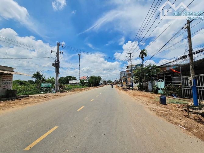 Nhà mặt tiền kinh doanh đường Nguyễn Thị Tươi, sổ hồng riêng, 2385 Dĩ An - 2