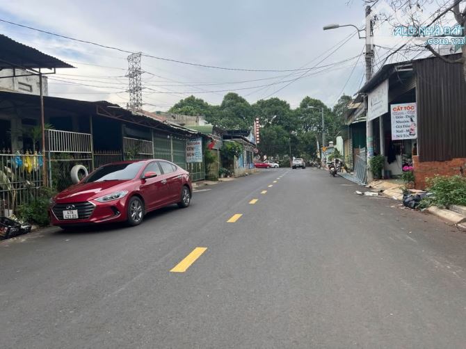 đất mặt tiền kinh doanh Ngô Chí Quốc cách Phạm Văn Đồng chỉ 50m dân cư đông đúc - 2
