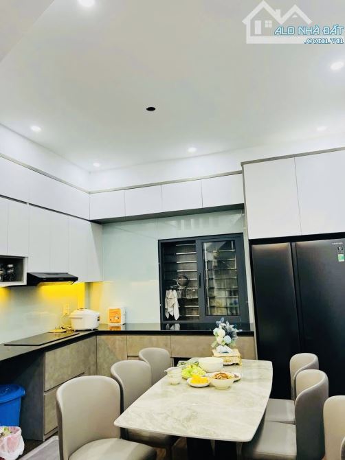 HỒ TÙNG MẬU - LÔ GÓC - GẦN SIÊU THỊ THÀNH ĐÔ - 45M - NHỈNH 8 TỶ - 2