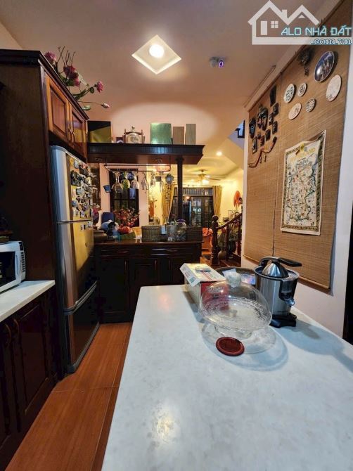 Bán villa 2 mặt tiền đường lớn 16m khu biệt thự VIP ven sông Đặng Thùy Trầm 4 tầng 190m2 - 2