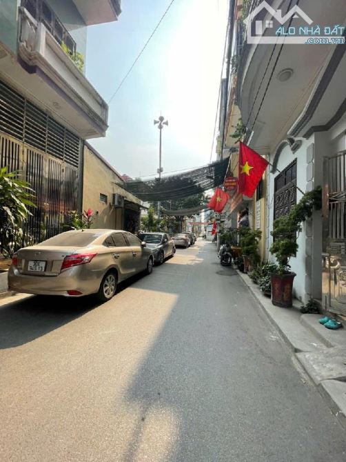 CHÍNH CHỦ BÁN NHÀ P.LÔ NGÔ QUYỀN, HÀ ĐÔNG, Ô TÔ VÀO NHÀ, DÂN XÂY, 47M 3T CHỈ HƠN 9 TỶ - 3