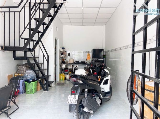 "Bán nhà 2 tầng -Đình Phong Phú - Tăng Nhơn Phú B- Q9.Diện tích: 167m2.Giá nhỉnh: 12 xTỶ - 3