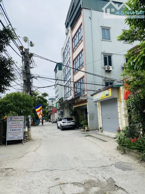 BÁN NHÀ BẰNG LIỆT BÙI QUỐC KHÁI . DT SỬ DỤNG 110 M . GIÁ 20 TỶ . MT 5 M . Ô TÔ TRÁNH - 3