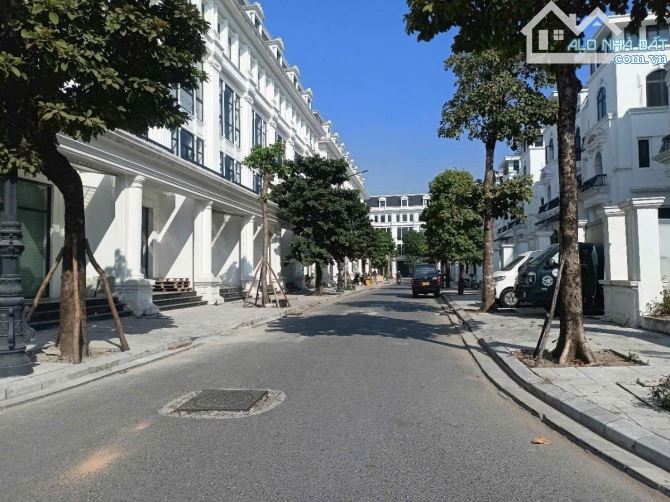 BÁN NHÀ LOUIS HOÀNG MAI . ĐÊNG LỪ . PHÂN LÔ . VỈA HÈ . NHÀ 5 TẦNG MT 5 M . GIÁ 34 TỶ - 3