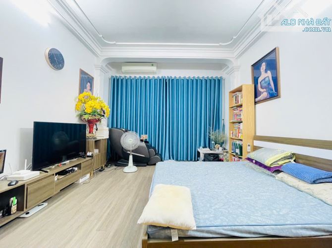 BÁN NHÀ MẶT ĐƯỜNG GIẢI PHÓNG. GARA Ô TÔ. KINH DOANH. 57M2 - 5 TẦNG, NHỈNH 10 TỶ. - 3