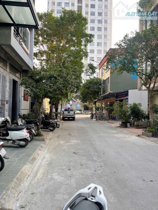 Nhà đẹp tại Đấu giá Mậu Lương Hà Đông ô tô đỗ cửa 13 tỷ - 3