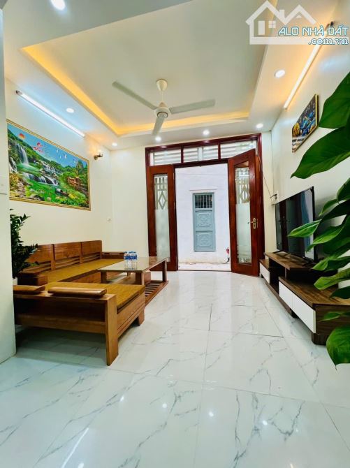 Bán nhà , đường thông 4 tầng full nội thất , tổ 14 yên nghĩa , Dân cư đông đúc gần trườngọ - 3