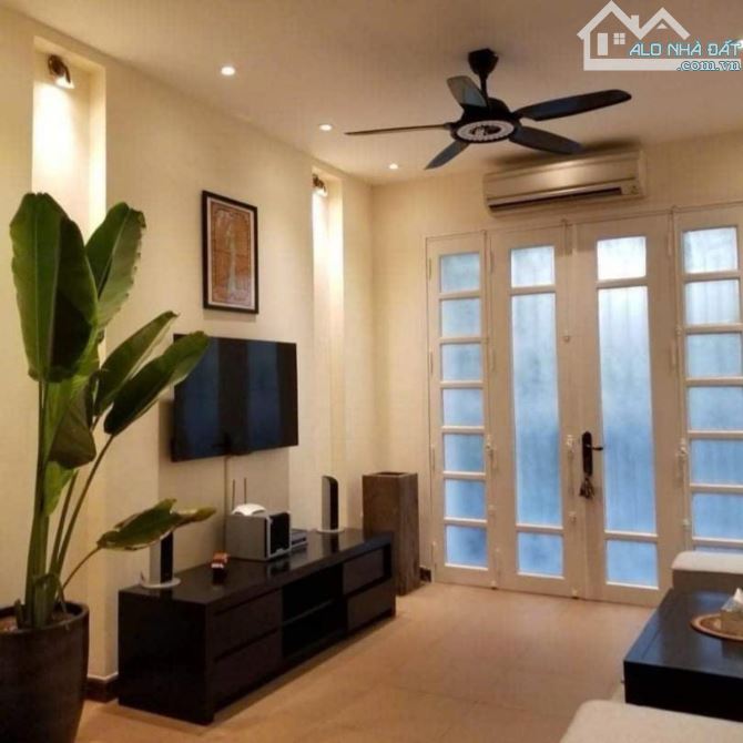 Cần chuyển nhượng căn biệt thự DT90m2 gần hồ tây xây 4 tầng gần công viên nước Hồ Tây - 3