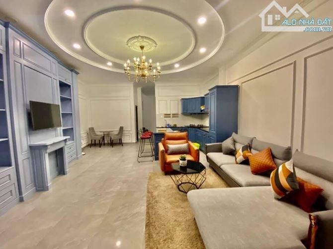 Khách sạn Nguyễn Đình Chiểu P9 Đà Lạt cách đường chính chỉ 50m giá chỉ hơn 9 tỷ - 3