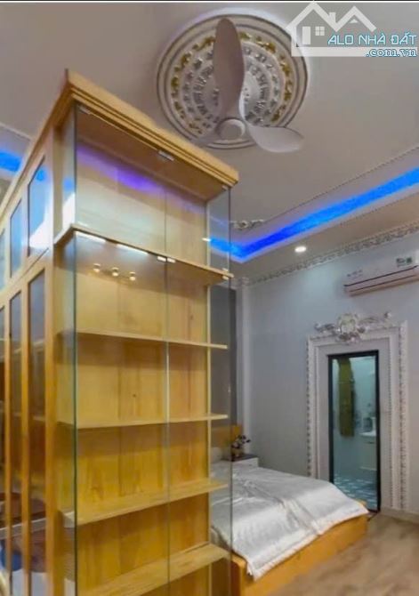 TRUNG TÂM TÂN BÌNH - 4,7X20 - NHÀ 4 TẦNG MỚI ĐẸP -HXT . - 3
