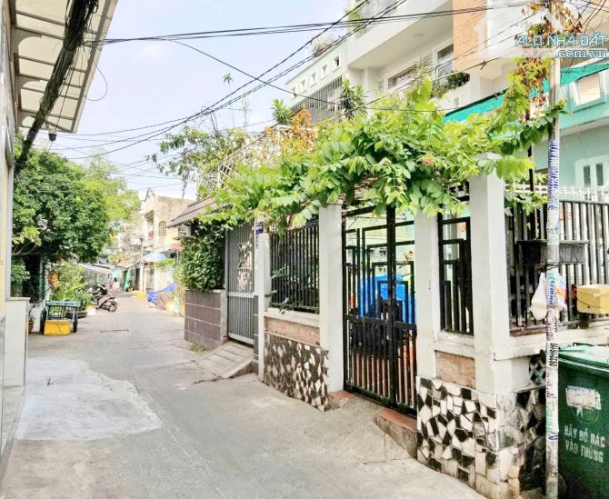 Bán nhà 2 lầu gần hẻm xe hơi đường Dương Bá Trạc P.1 Quận 8 - 3