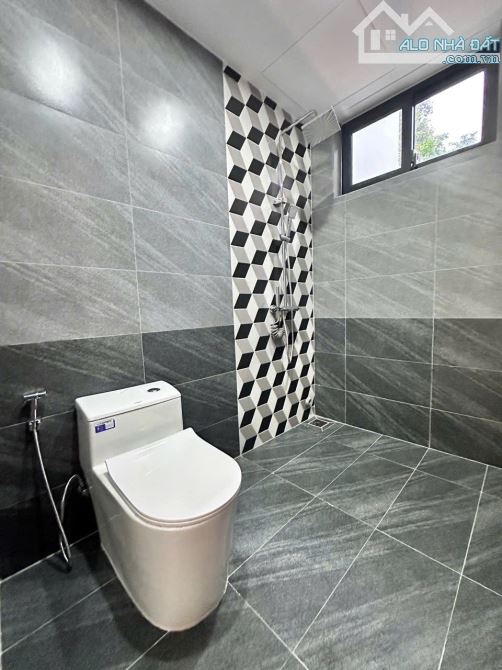 NHÀ KIỆT 24 VŨ NGỌC PHAN, THỦY XUÂN, ĐƯỜNG VÀNH ĐAI 3 - 3,3X TỶ - 3