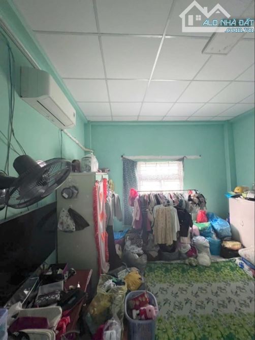 CHỈ 3 TỶ NHỈNH-  NHÀ 48M2(4X12) 2 TẦNG NGAY LÊ CƠ - BXMT- GIÁP KHU TÊN LỬA -HXH THOÁNG. - 3