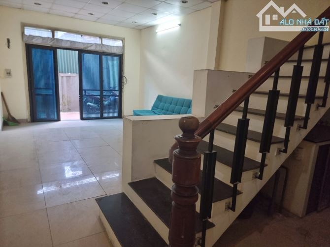 Cần cho thuê nhà riêng ngõ 72 Đê Quai - P. Tứ Liên - Tây Hồ - Hà Nội 42m2x2T, giá 7.5tr/th - 3