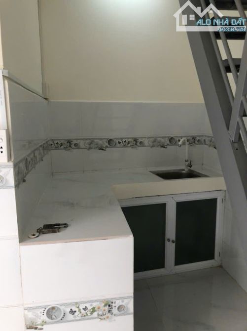 CHỈ 2,05 TỶ - NHÀ ĐẸP (4x10) – 2 MẶT TIỀN HẺM– CẦU RẠCH TÔM – L.V.LƯƠNG - 3