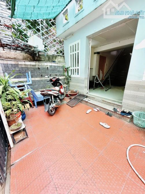 BÁN NHÀ 4 TẦNG VỊ TRÍ ĐẸP ĐƯỜNG DƯƠNG BÁ TRẠC QUẬN 8 ➖ SỔ HỒNG RIÊNG VAY BANK OK - 3