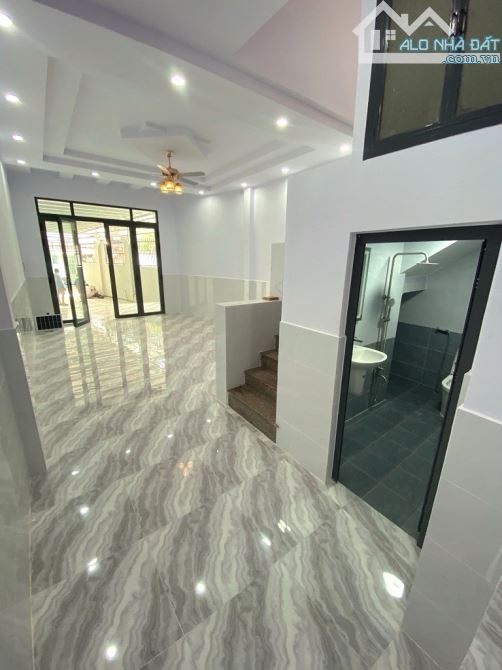 BÁN NHÀ ĐẸP 3 TẦNG – XE HƠI NGỦ TRONG NHÀ – TÊN LỬA BÌNH TÂN –  112M –  CHỈ 6.1 TỶ - 3