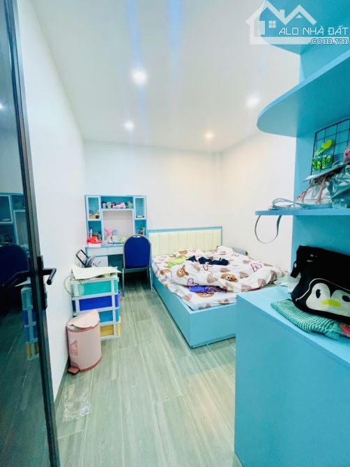 Bán nhà tại Tam Trinh- Ô tô tránh kinh doanh - 65m2 x 5 tầng - View hồ - 14.8 tỷ - 3