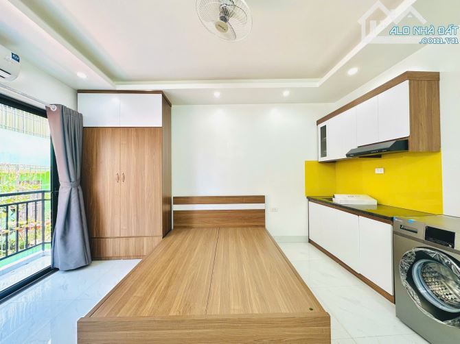 Bán căn hộ DV ngõ 254 Minh Khai, DT 65m, 7 tầng, MT 4.2m, giá 18.5 tỷ, ngõ oto.