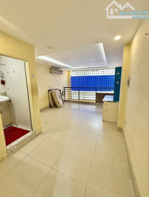 HIẾM ĐIỆN BIÊN PHỦ, 5 tầng 45m2, DÒNG TIỀN trên 240tr/năm, giá 5.9 tỷ - 4