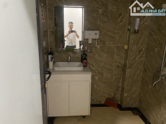 Bán nhà PHÚ THƯỢNG 33m2, 2 thoáng, ô tô, nội thất chủ tặng, nhỉnh 6 tỷ. - 4
