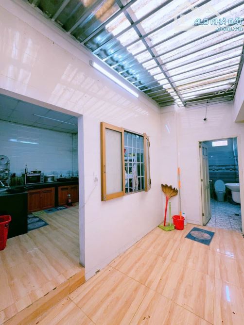 NP413 Bán nhà 2 lầu mặt tiền Phùng Hưng Ngã 3 Thái Lan Tam Phước Tp.Biên Hoà .Giá chỉ 7tỉ - 4