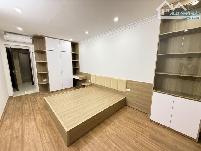 Bán nhà lê trọng tấn ô tô lùi đỗ sát nhà 5 tầng thang máy DT30m2 giá hơn 7 tỷ - 4