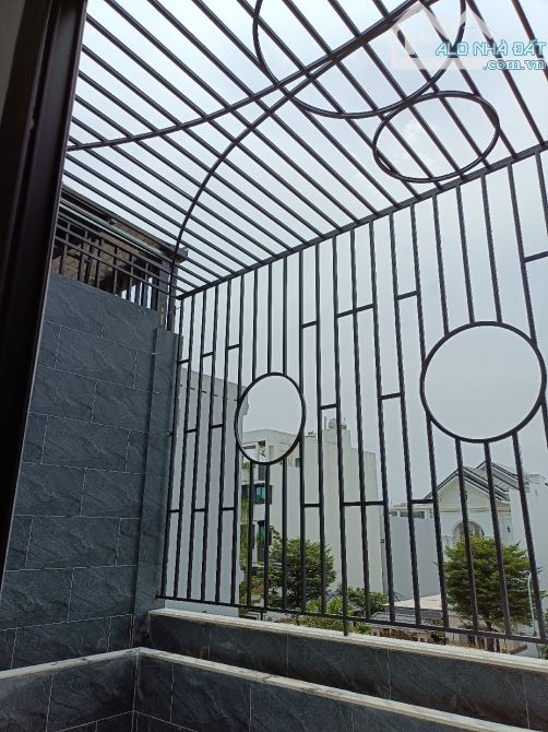BIỆT THỰ 3 TẦNG GIÁ RẺ HÒA MINH 4 CÁCH BIỂN MẤY BƯỚC CHÂN DT 80M2 NGANG 5M CHỈ 7.2 TỶ - 4