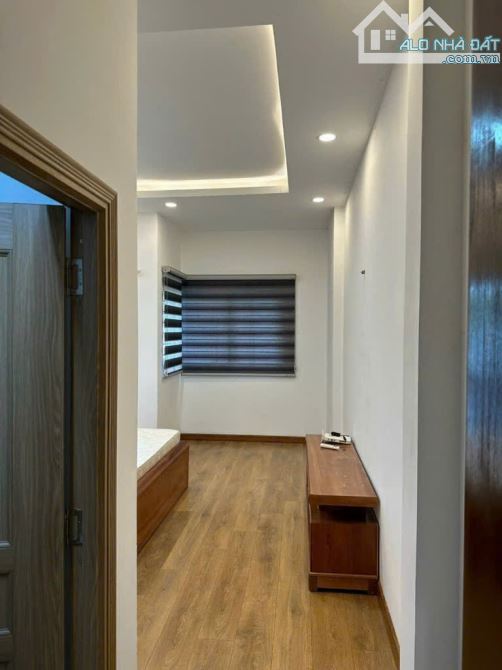 Nhà Đẹp 4 Tầng,Mặt Tiền KD 8m đường số,P.Tân Kiểng,Quận 7,64m. 9 Tỷ x - 4