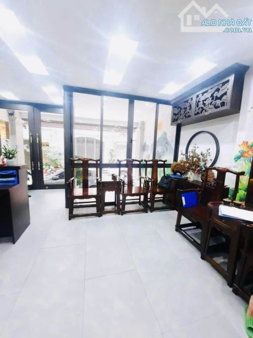 Bán Tòa nhà VP phố Quan Nhân - Cầu Giấy - 9 tầng - Thang máy - Vỉa hè - Oto tránh - 32 tỷ. - 4