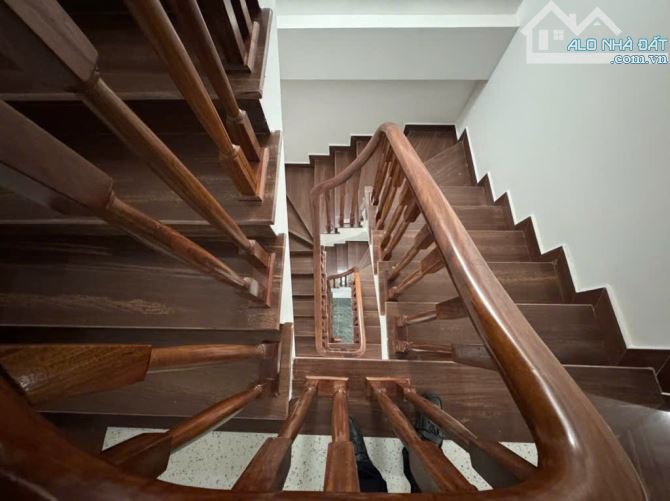 BÁN GẤP: NHÀ ĐẸP 4 TẦNG TRẦN KHÁT CHÂN, SỔ ĐỎ ĐẸP 34M; 6,2 TỶ - 4