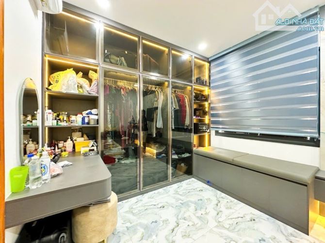 NHÀ PHỐ HIỆN ĐẠI – 4 TẦNG ĐẸP MÊ LY LIỀN KỀ PHÚ MỸ HƯNG QUẬN 7 - 4