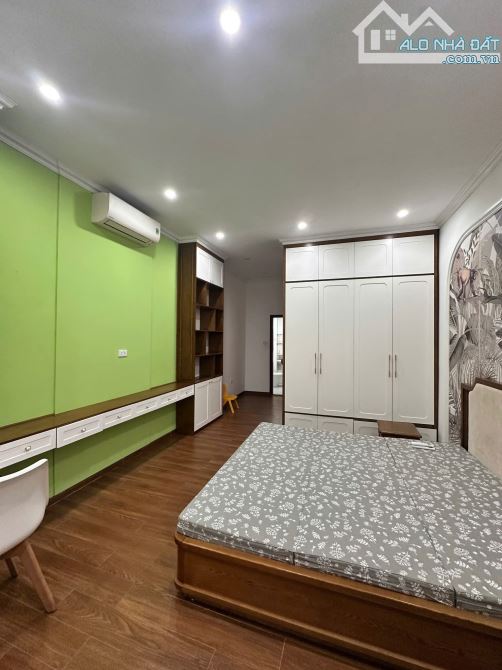 Cần bán gấp - Hạ giá 1 tỷ! Bán nhà Phố Yết Kiêu - DT 35m², 4 tầng, MT 4m - Giá chỉ 10.3 tỷ - 4