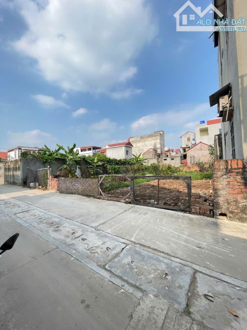 Bán 97m2 đất mặt tiền 4,47m, đường 2 ô tô tránh, gần trường học, vành đai 4 kinh doanh. - 4