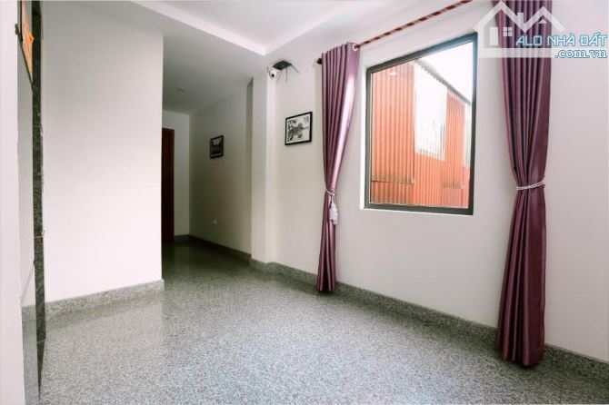 Bán Tòa Nhà Dòng Tiền Minh Khai-101m2-7T- 28 Tỷ- Dt 8%/Năm-Oto Đỗ-2 Thoáng - 4