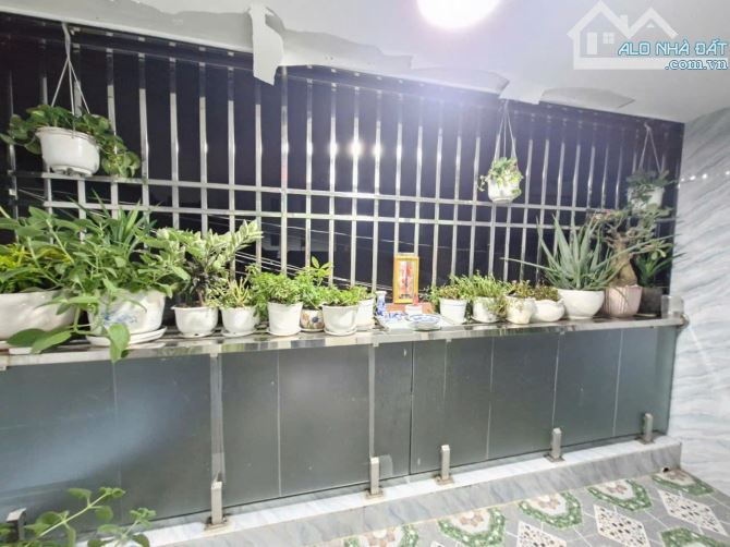 BÁN NHÀ QUẬN 9,NHÀ 2 TẦNG DT 73M,NGAY NGUYỄN DUY TRINH,CHỈ 4.65TỶ TL PHƯỜNG LONG TRƯỜNG - 4