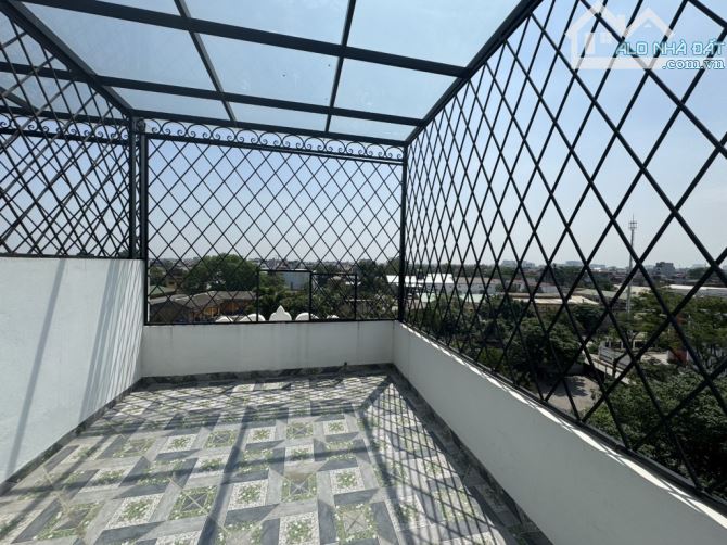 🏡 BÁN NHÀ PHỐ ĐỨC GIANG – 40m² x 6 TẦNG - THANG MÁY XỊN – VỈA HÈ – Ô TÔ TRÁNH - 4