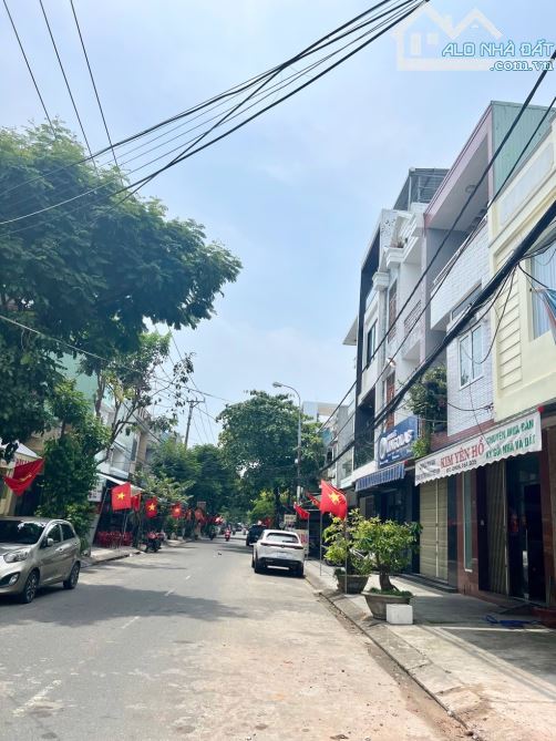 Bán nhà 2 tầng đẹp kiên cố đường 7m5 Nguyễn Thị Thập vừa ở vừa kinh doanh giá tốt - 4