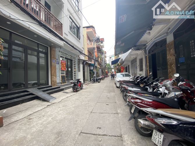 Bán nhà Trần Phú gần Học viện Bưu Chính 64m, ô tô đỗ cửa, 2 mặt ngõ trước sau, giá chỉ 12t - 5