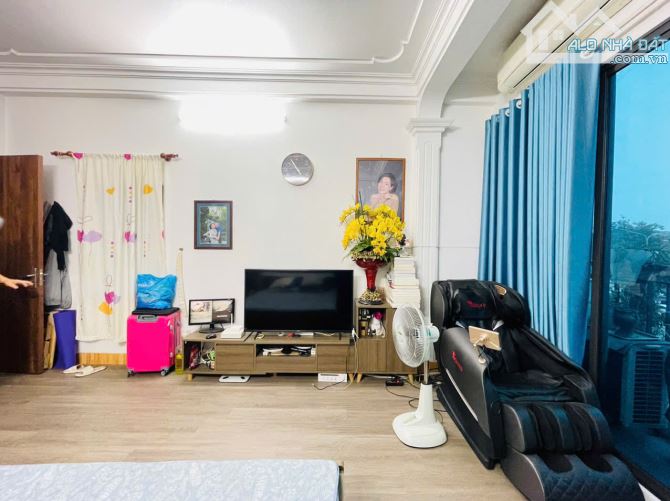 BÁN NHÀ MẶT ĐƯỜNG GIẢI PHÓNG. GARA Ô TÔ. KINH DOANH. 57M2 - 5 TẦNG, NHỈNH 10 TỶ. - 5