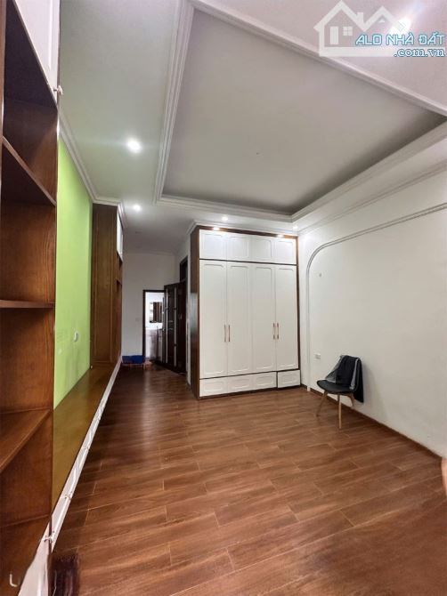 Cần bán gấp - Hạ giá 1 tỷ! Bán nhà Phố Yết Kiêu - DT 35m², 4 tầng, MT 4m - Giá chỉ 10.3 tỷ - 5