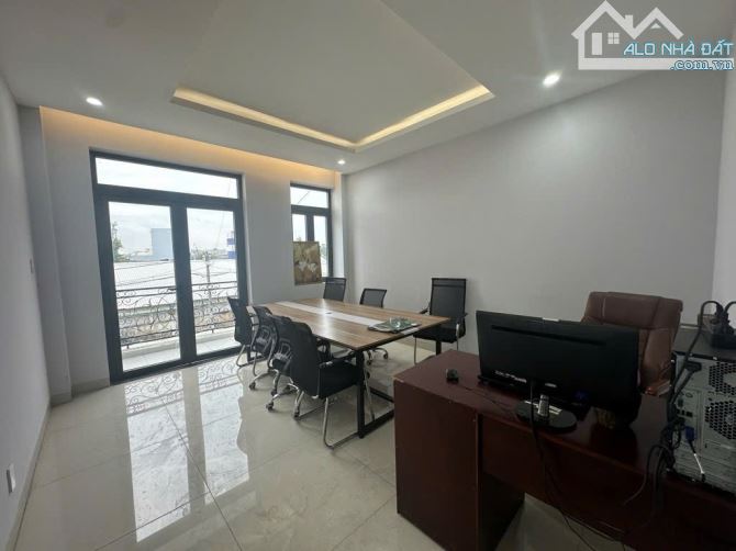 NHÀ 4 Tầng khu phân lô đồng bộ ,đường TÔ NGỌC VÂN /  phường THẠNH XUÂN Q12 DT 61m2(4,5x14) - 5