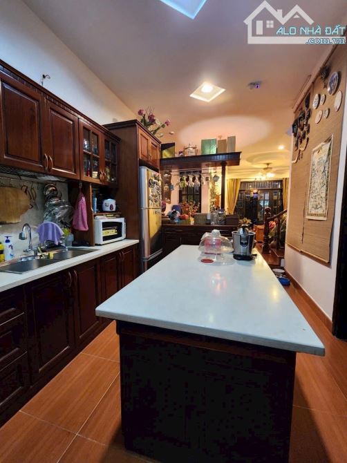 Bán villa 2 mặt tiền đường lớn 16m khu biệt thự VIP ven sông Đặng Thùy Trầm 4 tầng 190m2 - 5