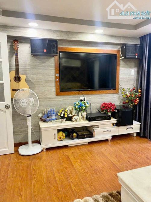 Bán nhà 3 tầng mới HXT Lê Quang Định 59m2 ngang 4.2m gần chợ Bà Chiểu chỉ 10.6 tỷ. - 5