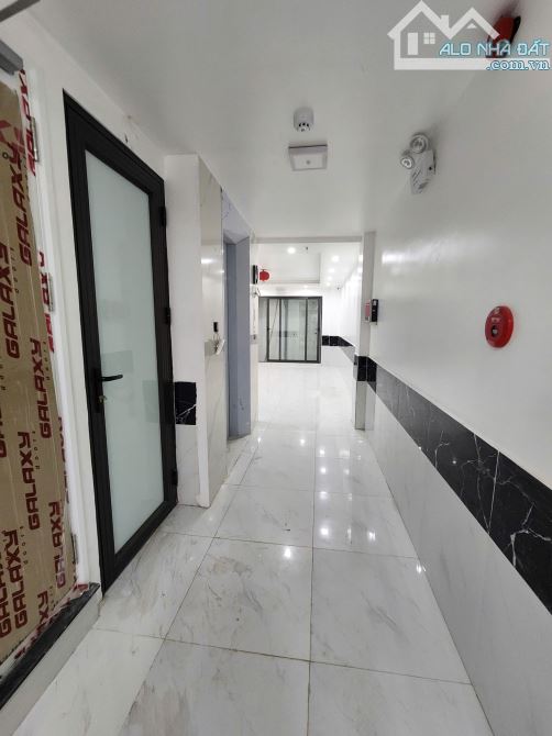 Bán căn hộ DV ngõ 254 Minh Khai, DT 65m, 7 tầng, MT 4.2m, giá 18.5 tỷ, ngõ oto.