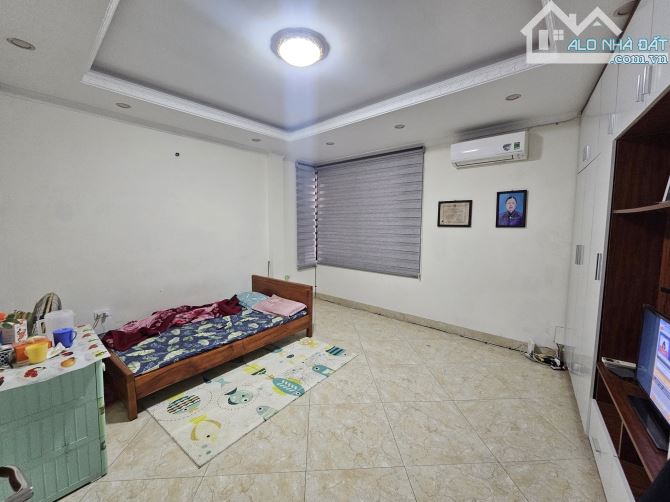 Bán nhà Phan Đình Giót, Thanh Xuân, 30m ra ô tô, 2 thoáng, DT 35m x5 tầng, giá 6,9 tỷ - 6