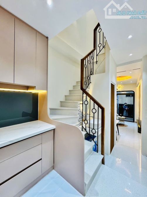 SIÊU PHẨM ĐIỆN BIÊN PHỦ P.2 BÌNH THẠNH - XE HƠI CÁCH 20M - 2 TẦNG FULL NỘI THẤT - SD 45M2 - 6
