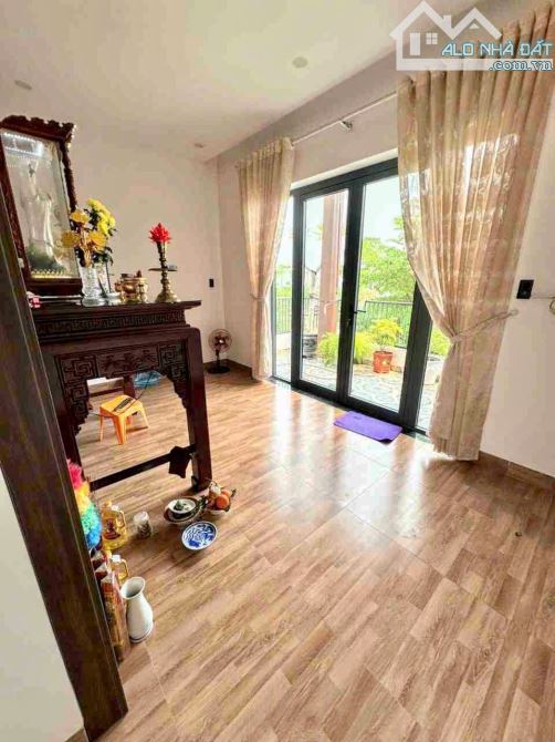 Nhà đẹp 4,5 tầng đất 92m2 mặt tiền Ngô Quyền cạnh Vincom - Cầu Sông Hàn Đà Nẵng 10.9 tỷ - 6