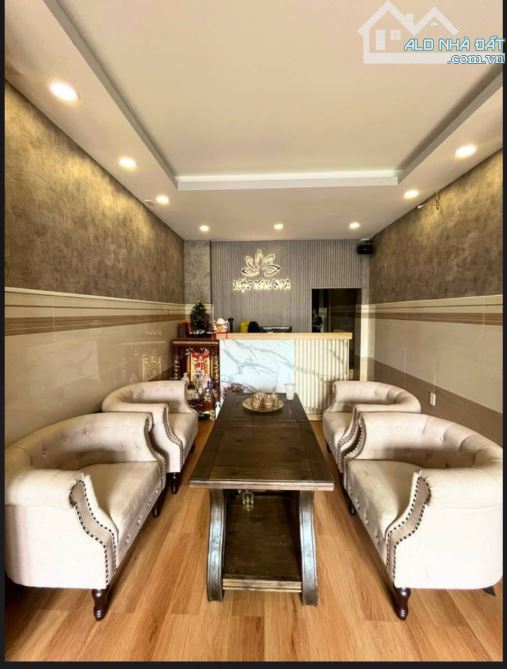 Nhà mặt tiền -6 tầng - có thang máy - kinh doanh Spa - trung mỹ tây - quận 12- 10 tỷ 3 - 7